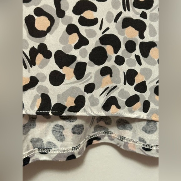 Loft Sleeveless Print Blouse in Women’s S pink grey white lightweight - Picture 12 of 13